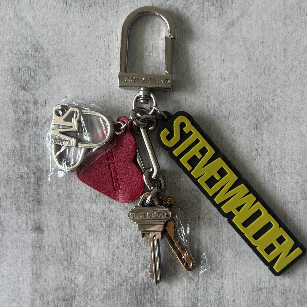 STEVE MADDEN METAL HANDBAG MULTI CHARM KEY CHAIN ACCENT SILVER NWOT